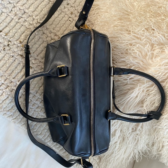 Saint Laurent Classic Duffle 6 Black/White Handbag - Picture 5 of 8